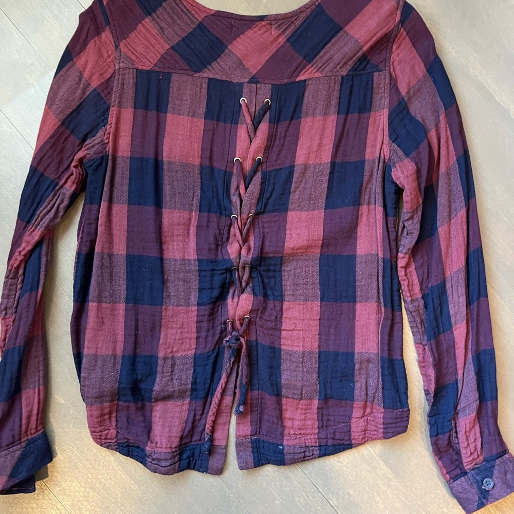Checkered Top - Picture 3 of 3